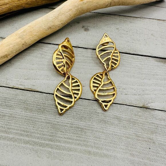 Chico’s Shell Gold Tone Drop Earrings - Picture 2 of 6